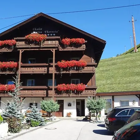 Guest house Maria Theresia 4*